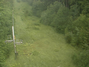 Skiareál Troják - Kamera na svahu B, nástup vleku - 27.6.2025 v 06:19