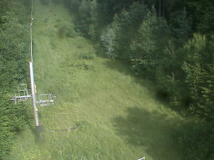 Skiareál Troják - Kamera na svahu B, nástup vleku - 27.6.2025 v 09:09