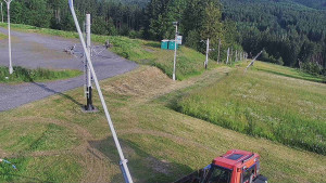 Skiareál Troják - Otočná kamera, svah A - 16.6.2025 v 06:30