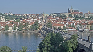 Město Praha - Pražský hrad, Karlův most, Vltava - 17.6.2025 v 07:45
