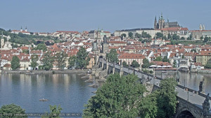 Město Praha - Pražský hrad, Karlův most, Vltava - 17.6.2025 v 08:45
