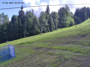 Skiareál Mosty u Jablunkova - Spodní část sjezdovky č. 4 - 17.6.2025 v 10:00