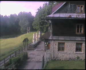 SkiAreál - Horský hotel Vsacký Cáb - Terasa horského hotelu - 17.6.2025 v 08:15