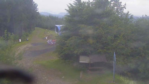 Skiareál Bílá - Lanovka - výstupní stanice - 17.6.2025 v 04:55