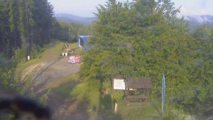Skiareál Bílá - Lanovka - výstupní stanice - 17.6.2025 v 06:55