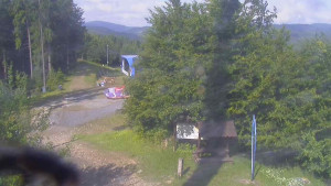 Skiareál Bílá - Lanovka - výstupní stanice - 17.6.2025 v 08:55