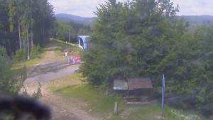 Skiareál Bílá - Lanovka - výstupní stanice - 17.6.2025 v 09:55