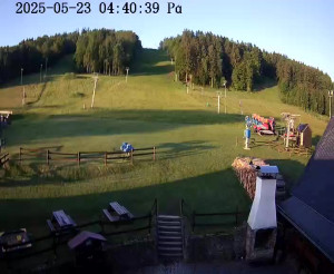 Skiareál Horní Podluží - Nástupní stanice vleků Horní Podluží - 23.5.2025 v 05:45