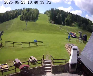 Skiareál Horní Podluží - Nástupní stanice vleků Horní Podluží - 23.5.2025 v 11:45