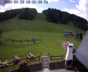 Skiareál Horní Podluží - Nástupní stanice vleků Horní Podluží - 23.5.2025 v 12:00