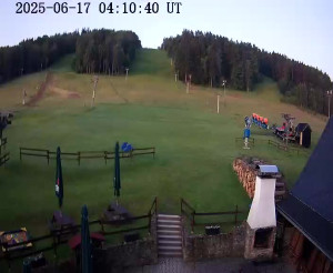 Skiareál Horní Podluží - Nástupní stanice vleků Horní Podluží - 17.6.2025 v 05:15