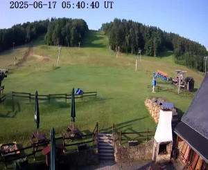Skiareál Horní Podluží - Nástupní stanice vleků Horní Podluží - 17.6.2025 v 06:45