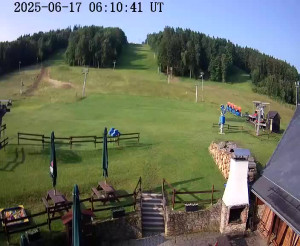 Skiareál Horní Podluží - Nástupní stanice vleků Horní Podluží - 17.6.2025 v 07:15