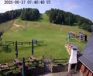Skiareál Horní Podluží - Nástupní stanice vleků Horní Podluží - 17.6.2025 v 08:45