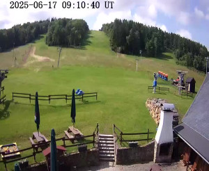 Skiareál Horní Podluží - Nástupní stanice vleků Horní Podluží - 17.6.2025 v 10:15