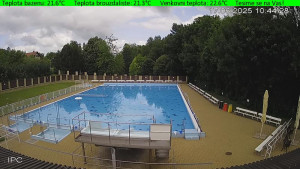 Koupaliště Osíčko - Hlavní bazen - 17.6.2025 v 10:45