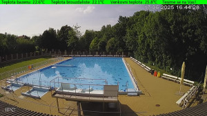 Koupaliště Osíčko - Hlavní bazen - 17.6.2025 v 16:45