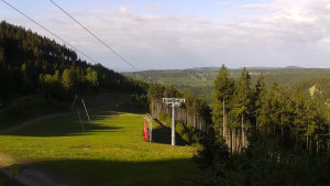 Skiareál Klínovec - Sjezdovka Jáchymovská, lanovka Prima Express - 23.5.2025 v 07:45