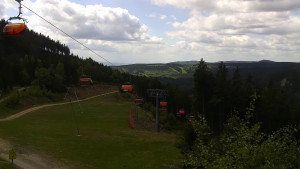 Skiareál Klínovec - Sjezdovka Jáchymovská, lanovka Prima Express - 23.5.2025 v 12:45