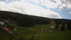 Skiareál Klínovec - Sjezdovka Pařezovka, lanovka CineStar Express - 23.5.2025 v 11:45