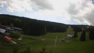 Skiareál Klínovec - Sjezdovka Pařezovka, lanovka CineStar Express - 23.5.2025 v 12:45