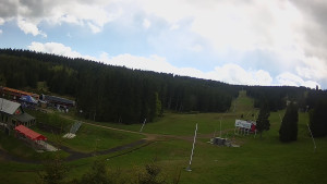 Skiareál Klínovec - Sjezdovka Pařezovka, lanovka CineStar Express - 23.5.2025 v 13:45