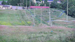 Skiareál Hlubočky - Horní část sjezdovky skiareálu Hlubočky - 17.6.2025 v 08:55