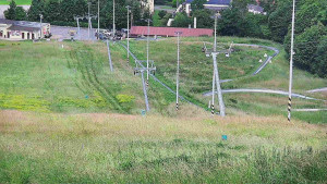 Skiareál Hlubočky - Horní část sjezdovky skiareálu Hlubočky - 17.6.2025 v 09:55