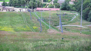 Skiareál Hlubočky - Horní část sjezdovky skiareálu Hlubočky - 17.6.2025 v 12:55