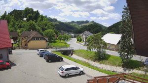 Obec Rusava - Kamera u Jubilejní ZŠ T. G. Masaryka a MŠ - 17.6.2025 v 13:00