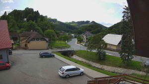 Obec Rusava - Kamera u Jubilejní ZŠ T. G. Masaryka a MŠ - 17.6.2025 v 15:00