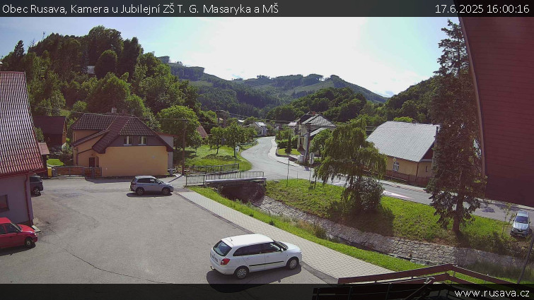Obec Rusava - Kamera u Jubilejní ZŠ T. G. Masaryka a MŠ - 17.6.2025 v 16:00 Obec Rusava - Kamera u Jubilejní ZŠ T. G. Masaryka a MŠ - 17.6.2025 v 16:00