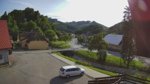 Obec Rusava - Kamera u Jubilejní ZŠ T. G. Masaryka a MŠ - 17.6.2025 v 18:00