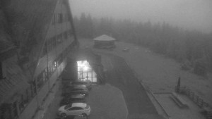 Sporthotel Kurzovní - Parkoviště a hlavní vchod - 17.6.2025 v 04:10