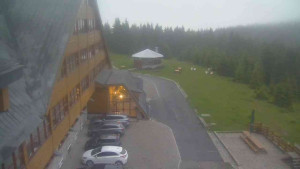 Sporthotel Kurzovní - Parkoviště a hlavní vchod - 17.6.2025 v 04:40