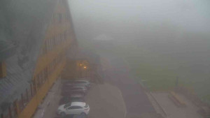 Sporthotel Kurzovní - Parkoviště a hlavní vchod - 17.6.2025 v 04:50