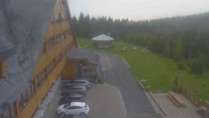 Sporthotel Kurzovní - Parkoviště a hlavní vchod - 17.6.2025 v 05:25