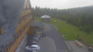 Sporthotel Kurzovní - Parkoviště a hlavní vchod - 17.6.2025 v 05:40