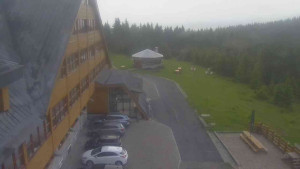 Sporthotel Kurzovní - Parkoviště a hlavní vchod - 17.6.2025 v 05:50