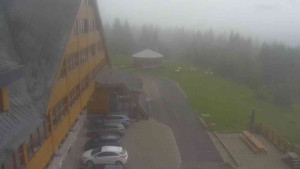 Sporthotel Kurzovní - Parkoviště a hlavní vchod - 17.6.2025 v 06:10