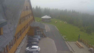 Sporthotel Kurzovní - Parkoviště a hlavní vchod - 17.6.2025 v 06:25