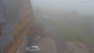 Sporthotel Kurzovní - Parkoviště a hlavní vchod - 17.6.2025 v 06:30