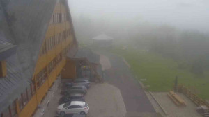 Sporthotel Kurzovní - Parkoviště a hlavní vchod - 17.6.2025 v 07:00