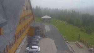 Sporthotel Kurzovní - Parkoviště a hlavní vchod - 17.6.2025 v 07:20