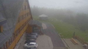 Sporthotel Kurzovní - Parkoviště a hlavní vchod - 17.6.2025 v 07:45
