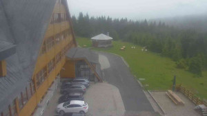 Sporthotel Kurzovní - Parkoviště a hlavní vchod - 17.6.2025 v 07:50