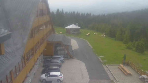 Sporthotel Kurzovní - Parkoviště a hlavní vchod - 17.6.2025 v 08:25