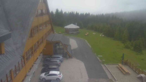 Sporthotel Kurzovní - Parkoviště a hlavní vchod - 17.6.2025 v 08:45