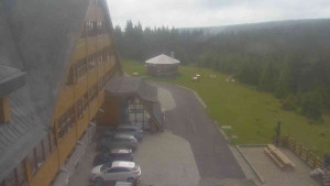 Sporthotel Kurzovní - Parkoviště a hlavní vchod - 17.6.2025 v 09:30