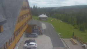 Sporthotel Kurzovní - Parkoviště a hlavní vchod - 17.6.2025 v 12:00